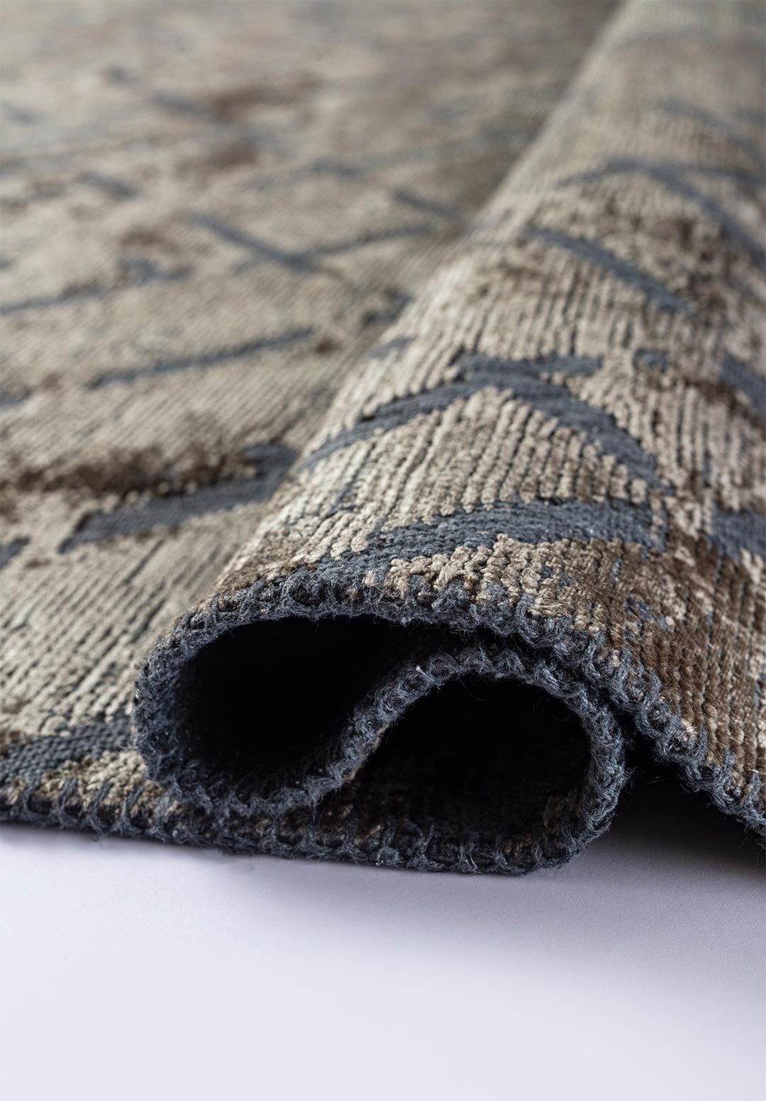 MYSTIQUE KHAKI RUG