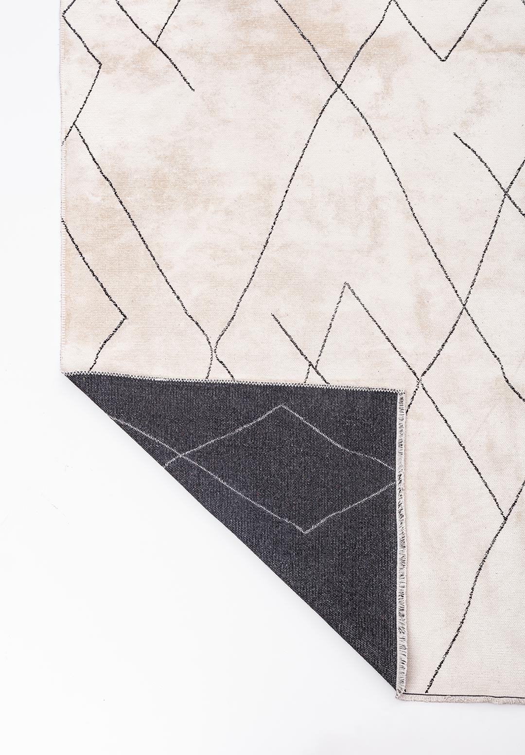 TRIBAL BLACK - ECRU RUG