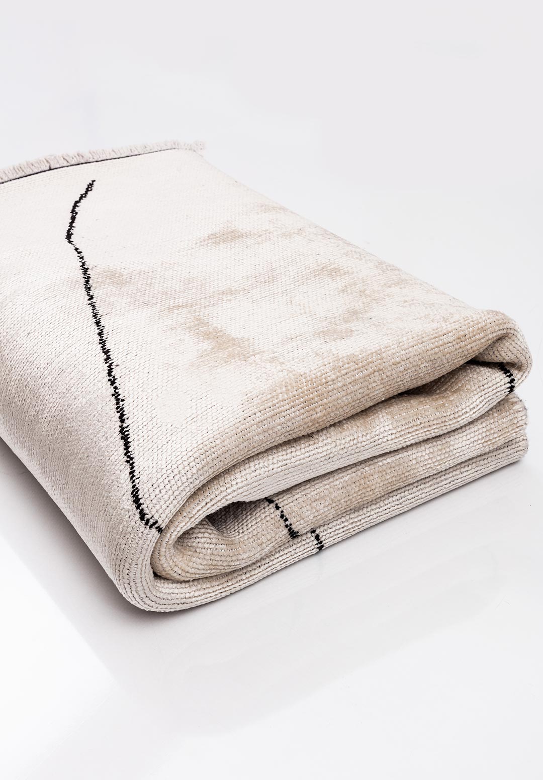 TRIBAL BLACK - ECRU RUG