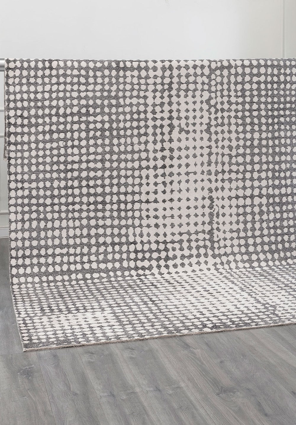 TEMPO BLACK - ECRU RUG