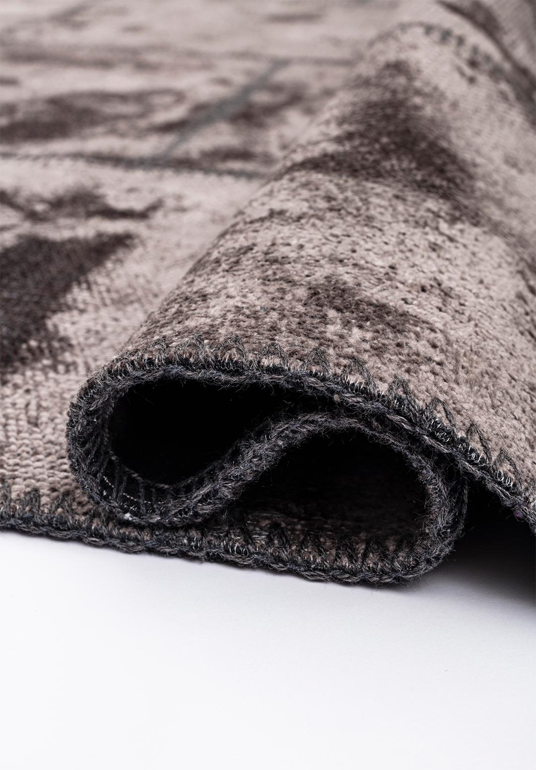 PATCH DARK GREY RUG