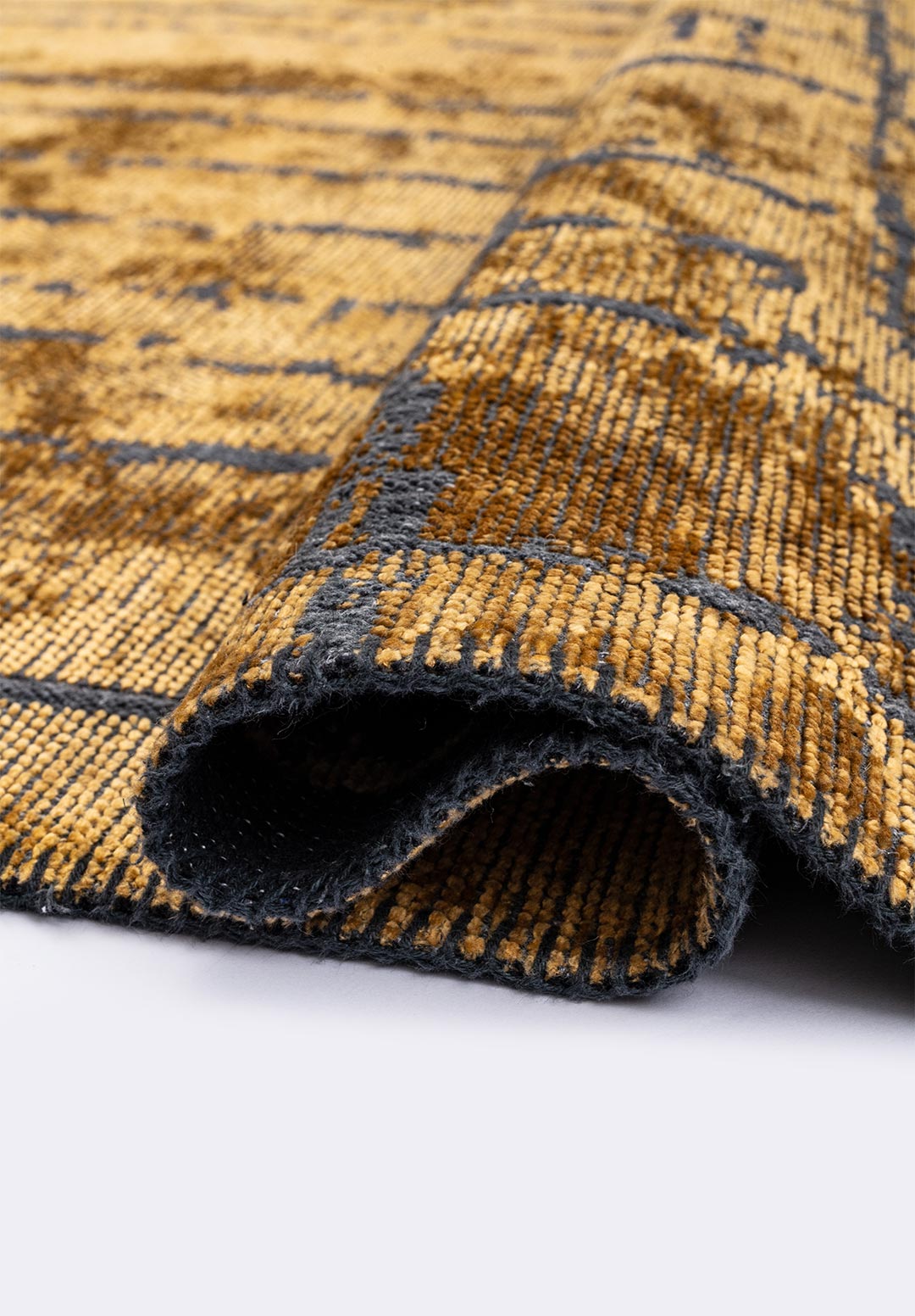 PISA GOLD RUG