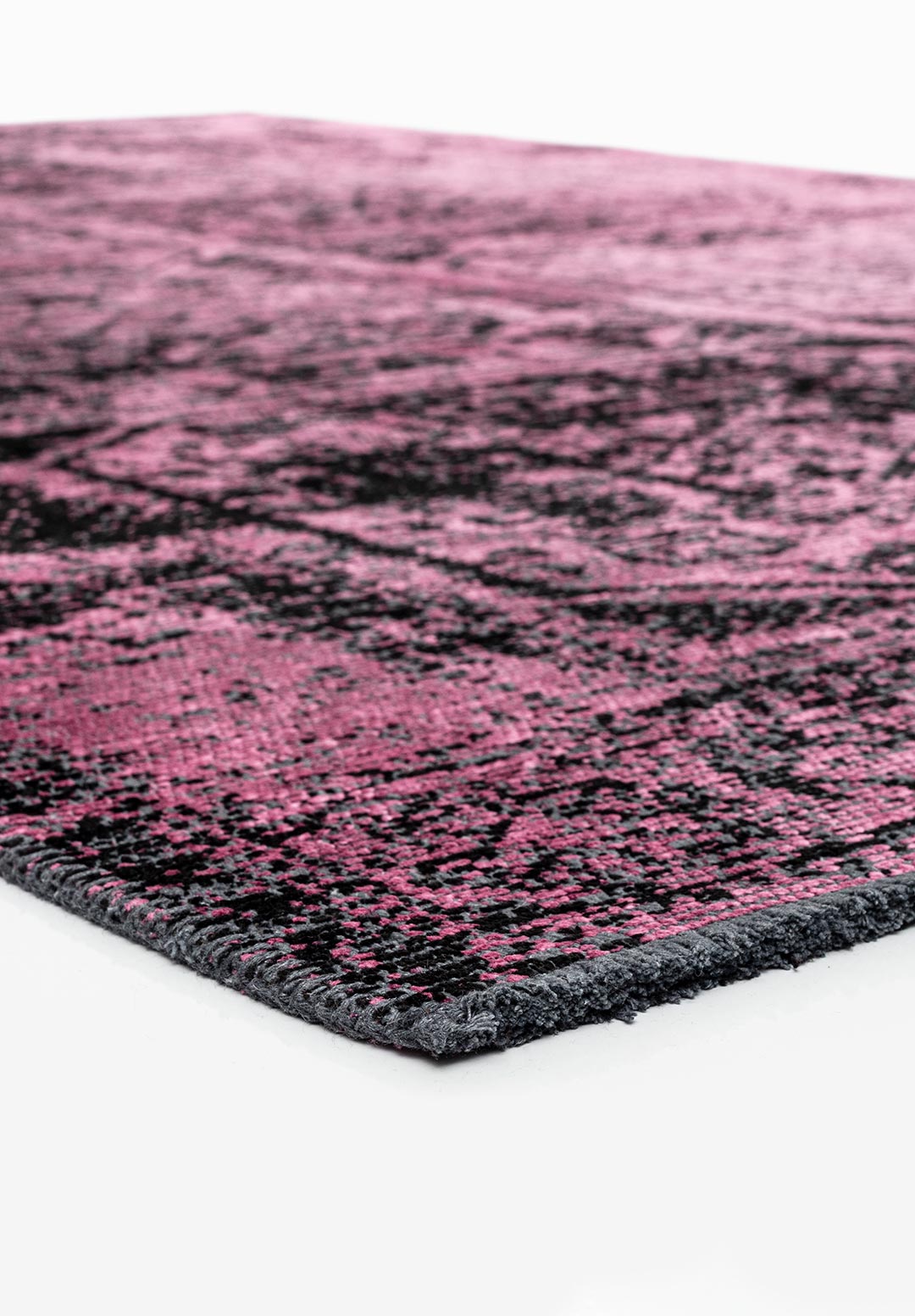 TITLE BLACK - PINK RUG