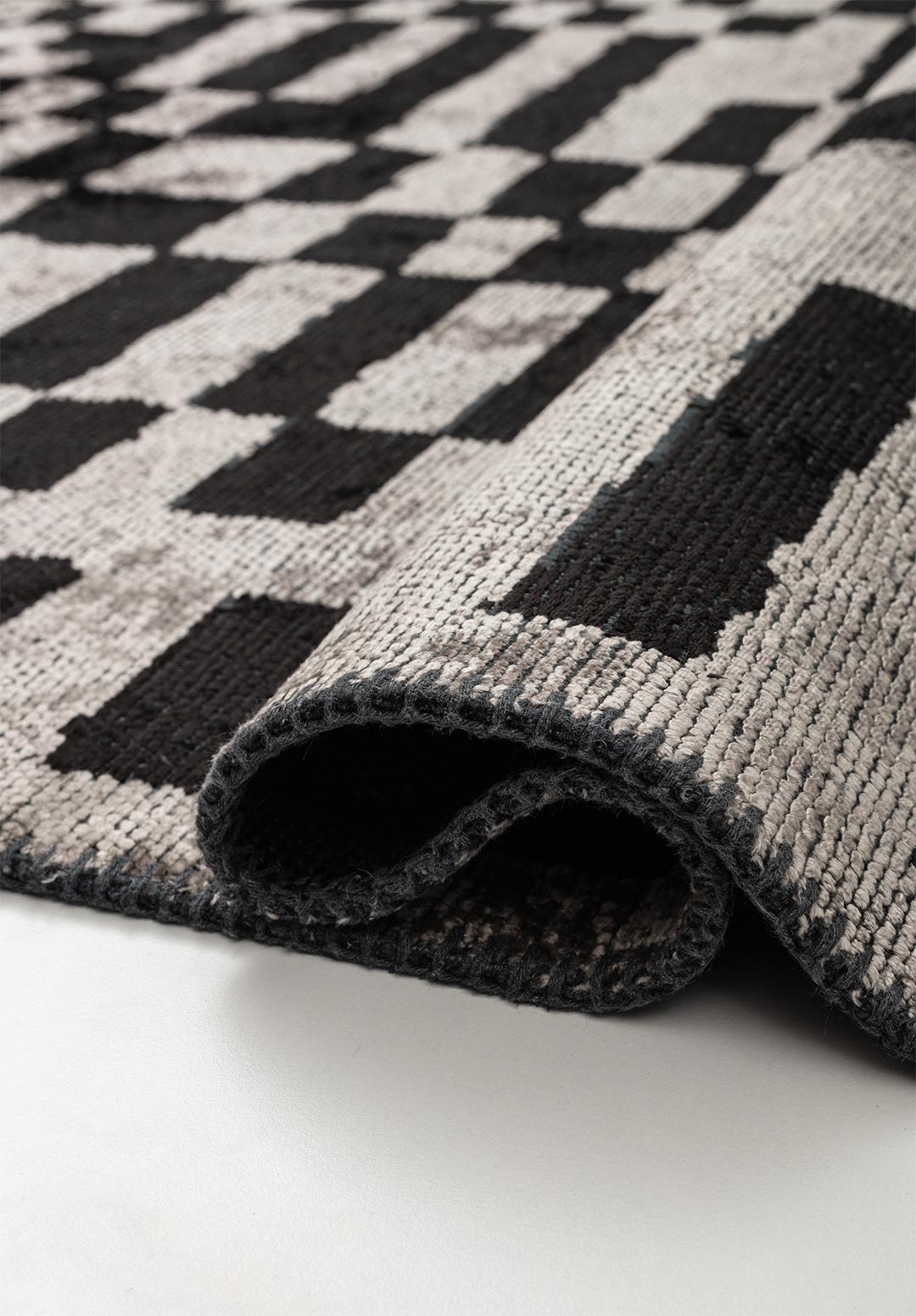 DOMINO BLACK - CREAM RUG