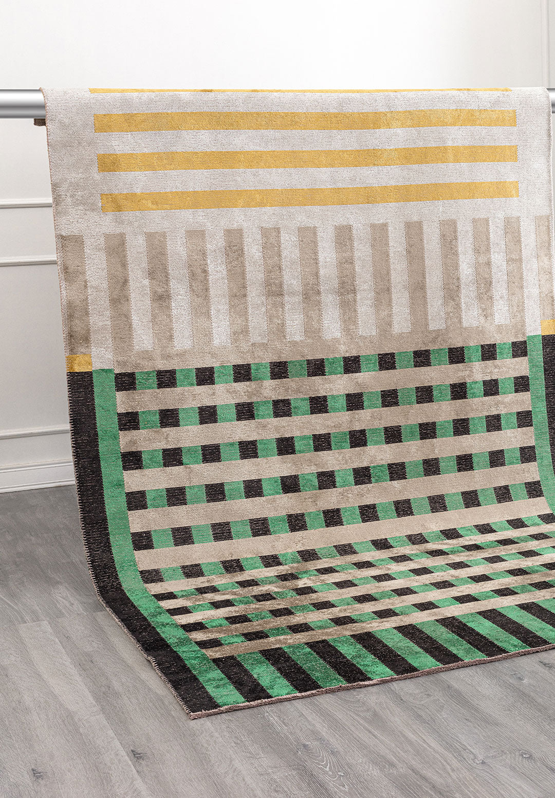 DECO BLACK - NOUGAT - GRSS GREEN - GOLD - BONE RUG